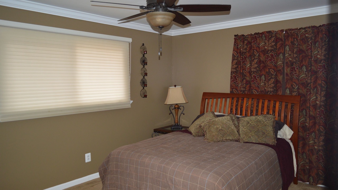 Photo of Bedroom in Aspen Hill