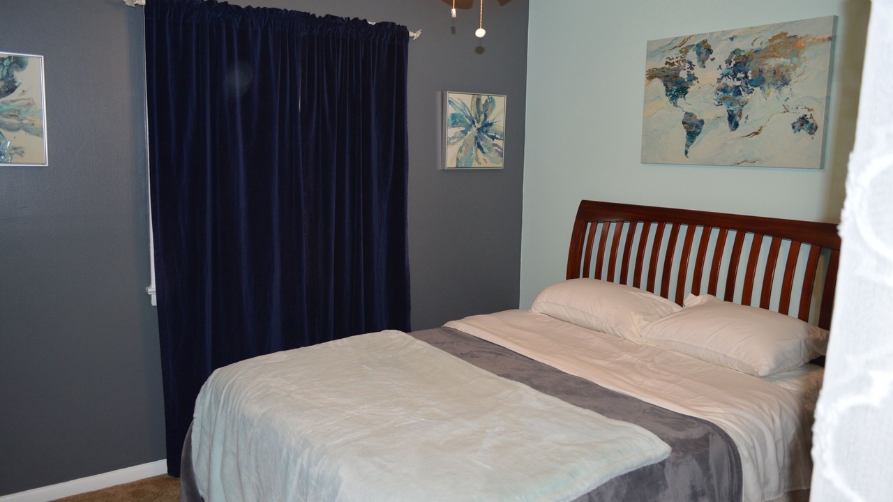 Photo of Bedroom in Aspen Hill