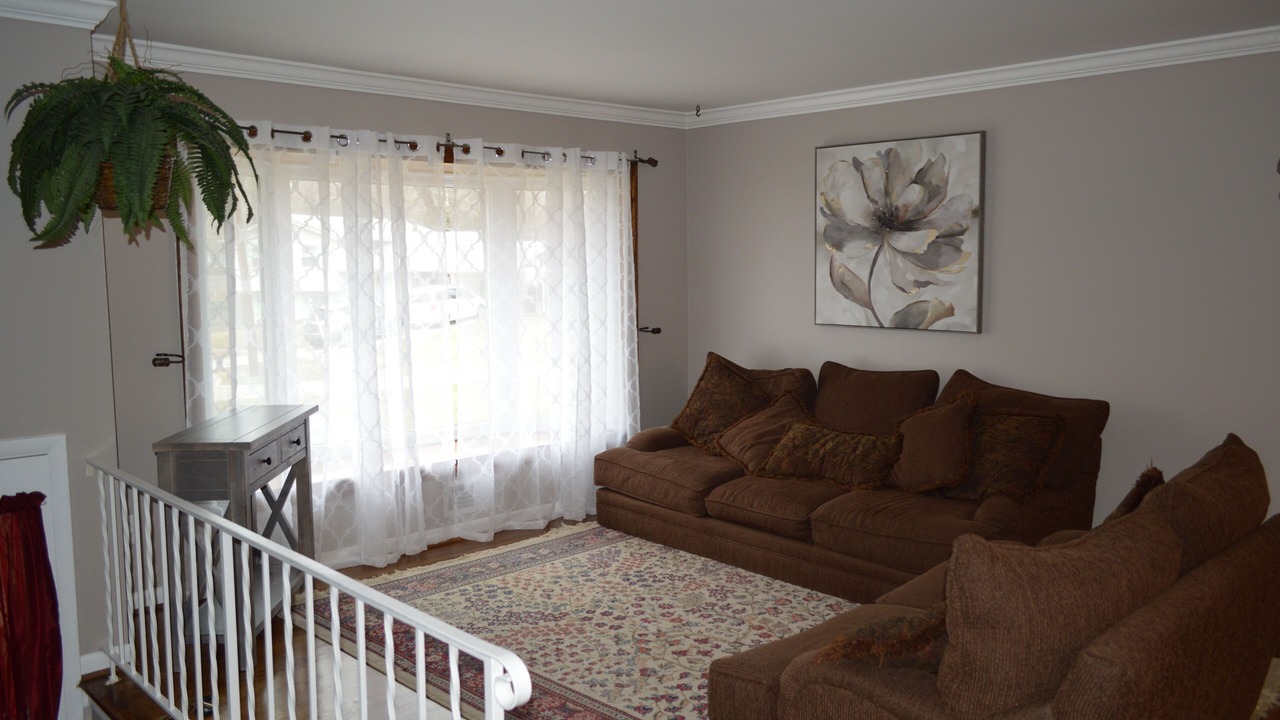 Photo of Livingroom in Aspen Hill