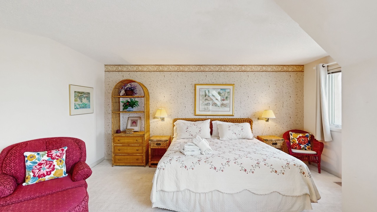 Photo of Bedroom in Shelter Cove