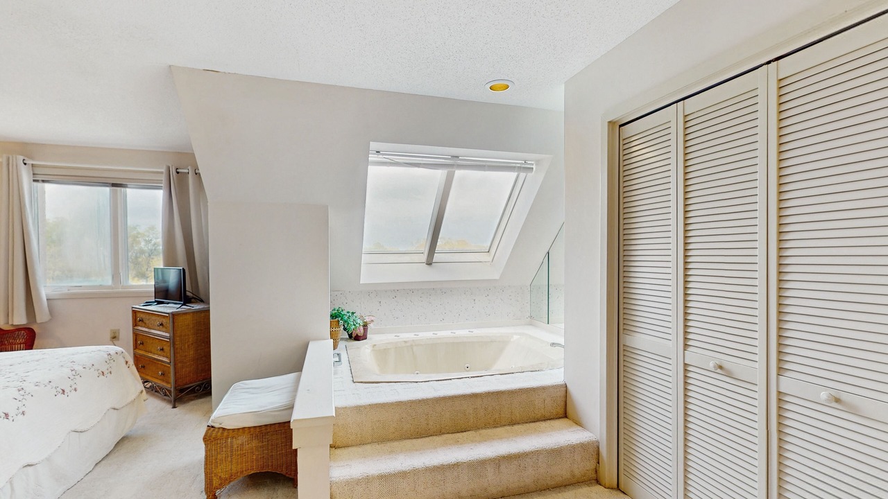 Photo of Bedroom in Shelter Cove