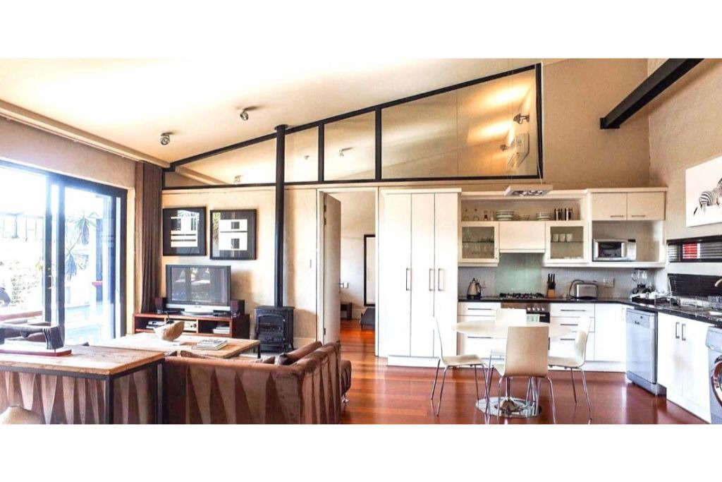 Photo of Kitchen in Greater Johannesburg Metropolitan Area