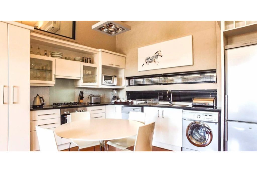 Photo of Kitchen in Greater Johannesburg Metropolitan Area
