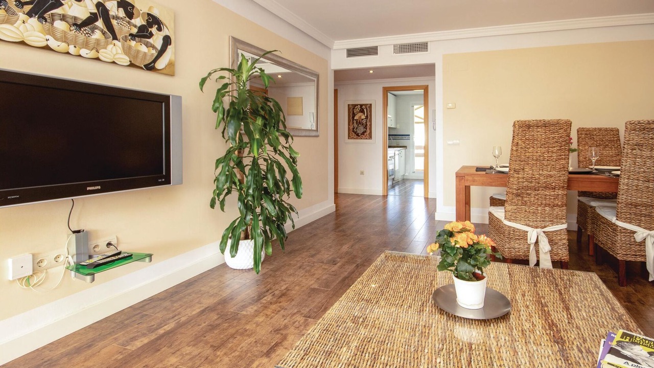 Photo of Bedroom in New Golden Mile