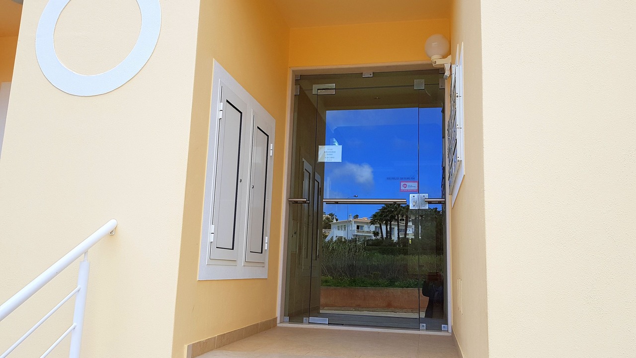Photo of Others in Luz
