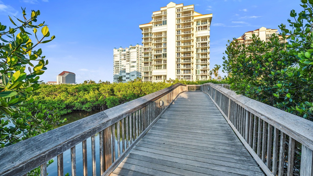 Photo of Outdoor in Park Shore