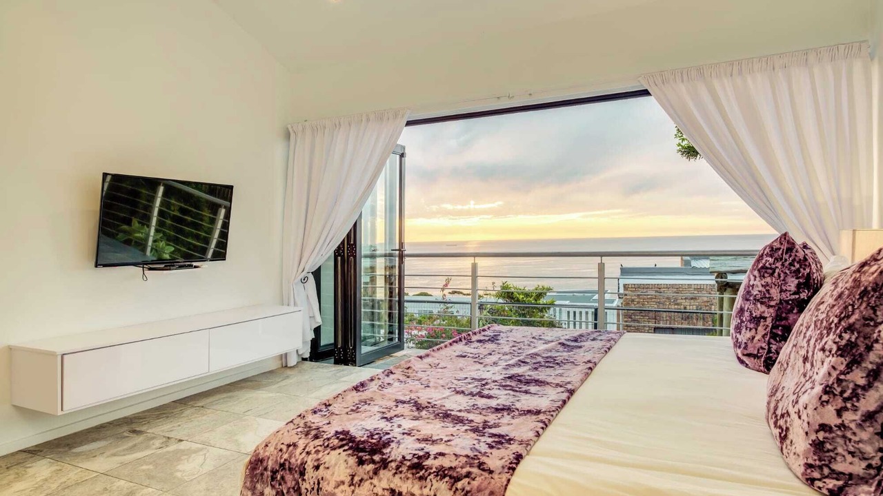 Photo of Bedroom in Camps Bay