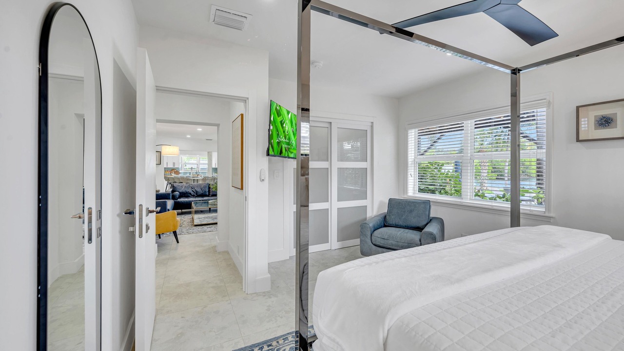 Photo of Bedroom in 17th Street Causeway