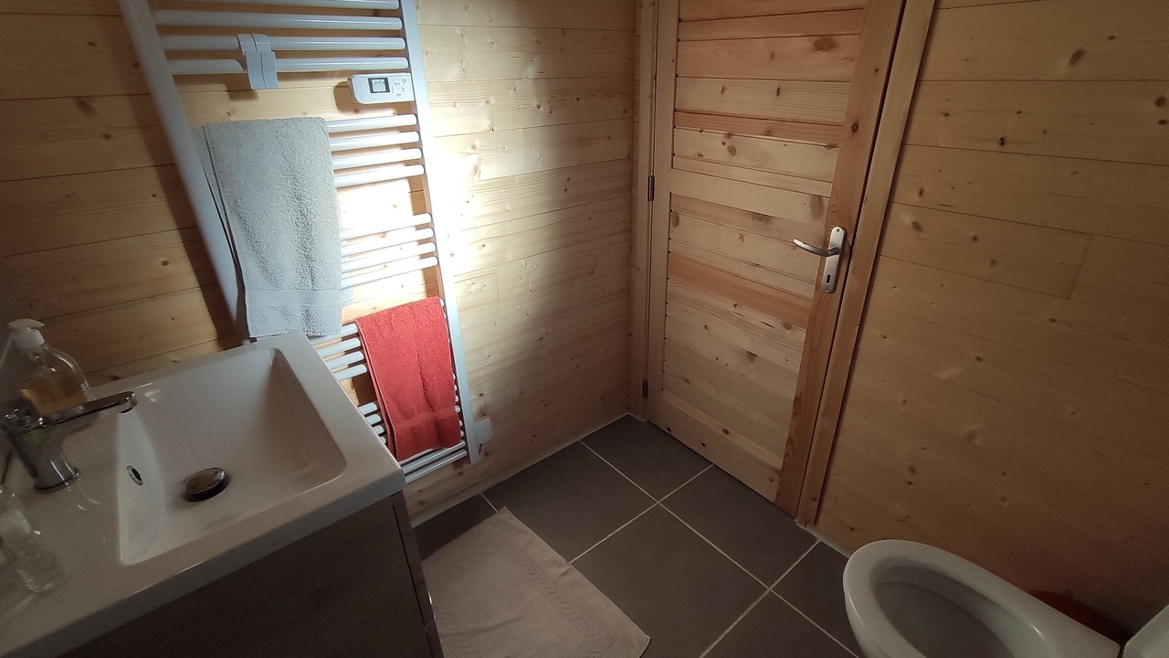Photo of Bathroom in Queige