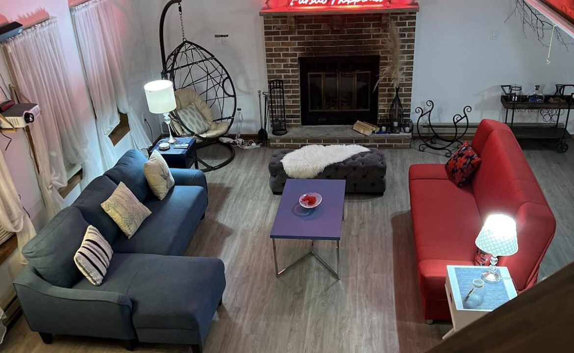 Photo of Livingroom in Tobyhanna