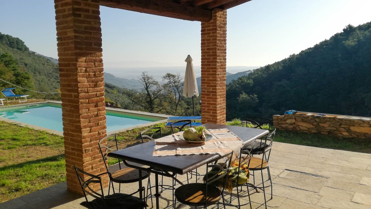 Photo of Outdoor in Buti