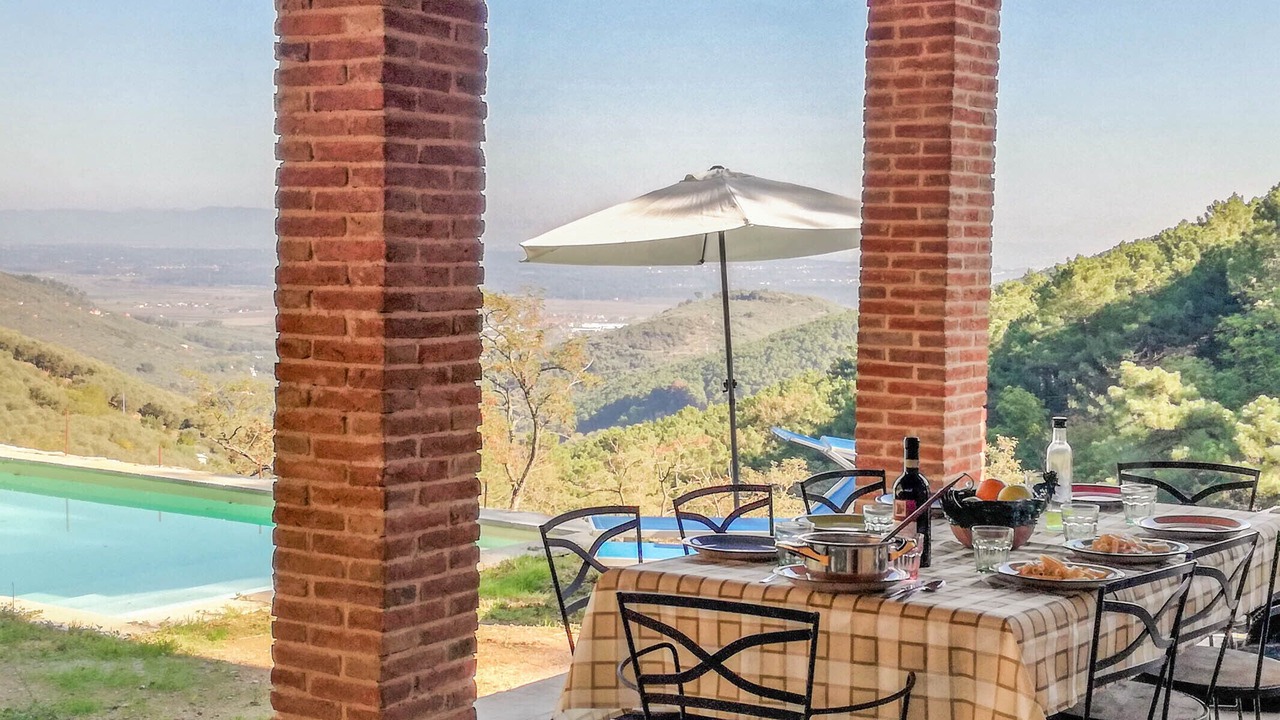Photo of Outdoor in Buti