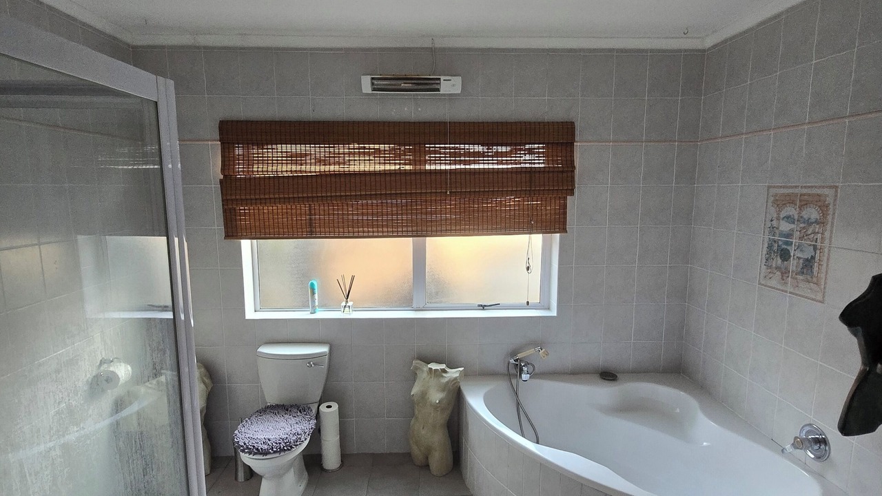 Photo of Bathroom in Parklands