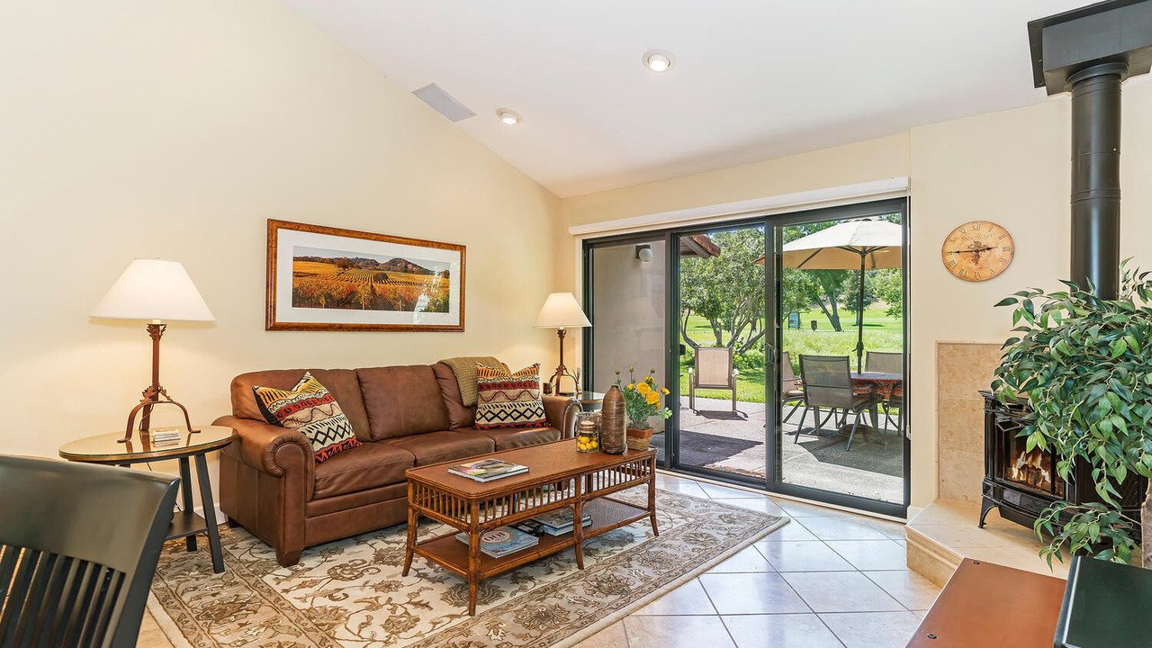 Photo of Livingroom in Napa