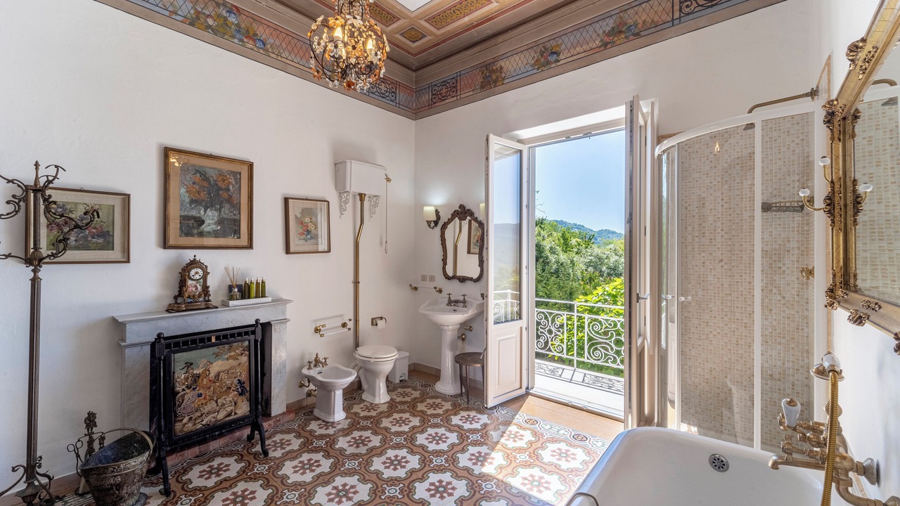 Photo of Bathroom in Mologno