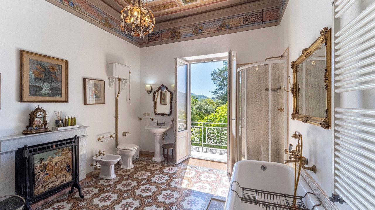 Photo of Bathroom in Mologno