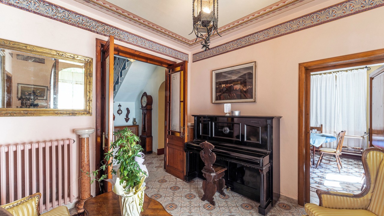 Photo of Livingroom in Mologno