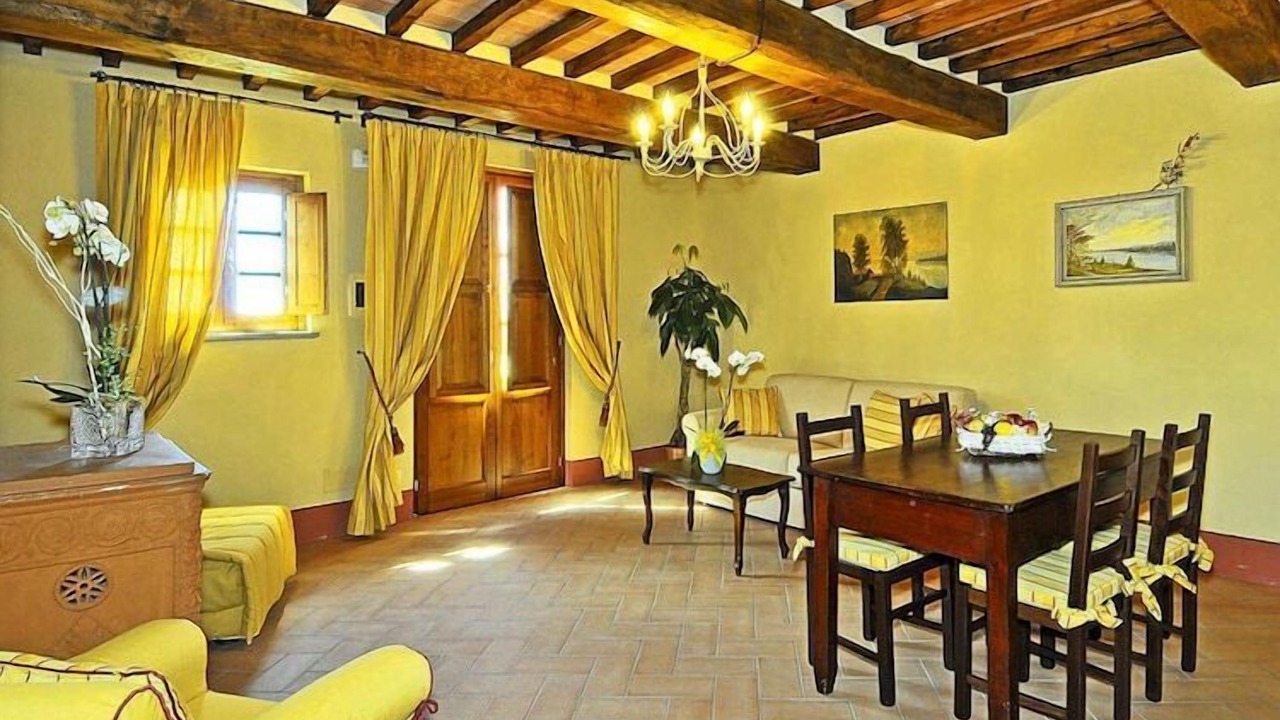 Photo of Livingroom in Buti