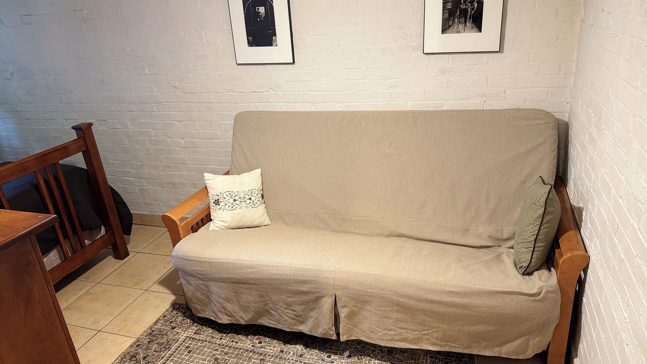 Photo of Livingroom in North Cleveland Park