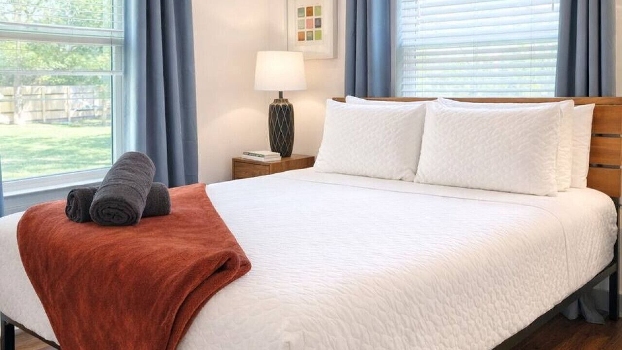 Photo of Bedroom in Villa Heights