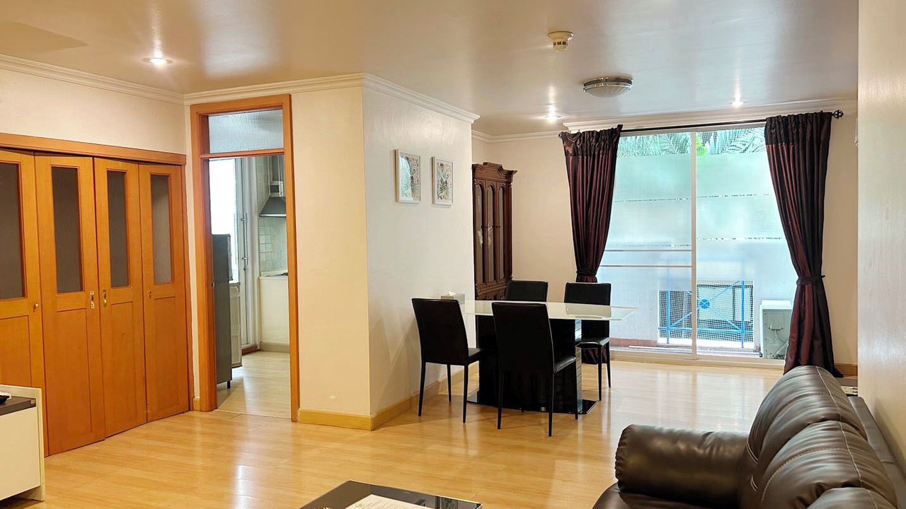 Photo of Bedroom in Khlong Tan Nuea