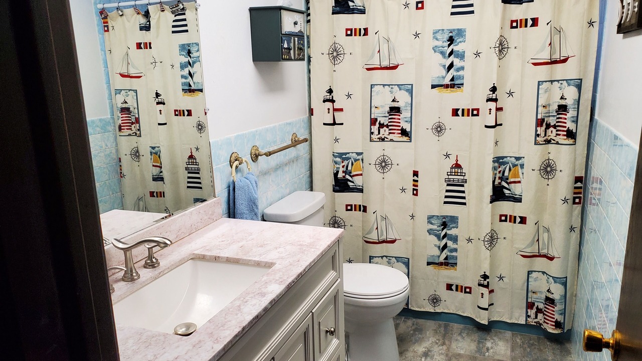 Photo of Bathroom in Sturgeon Bay