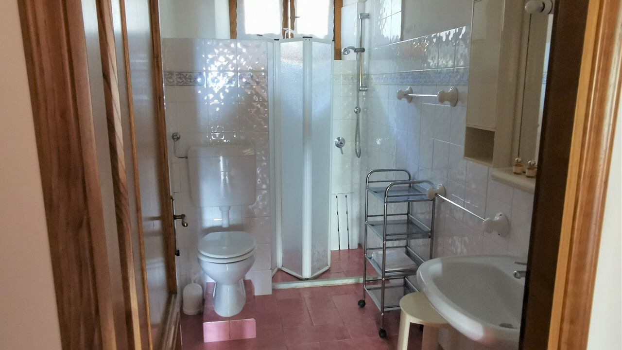 Photo of Bathroom in Poppi