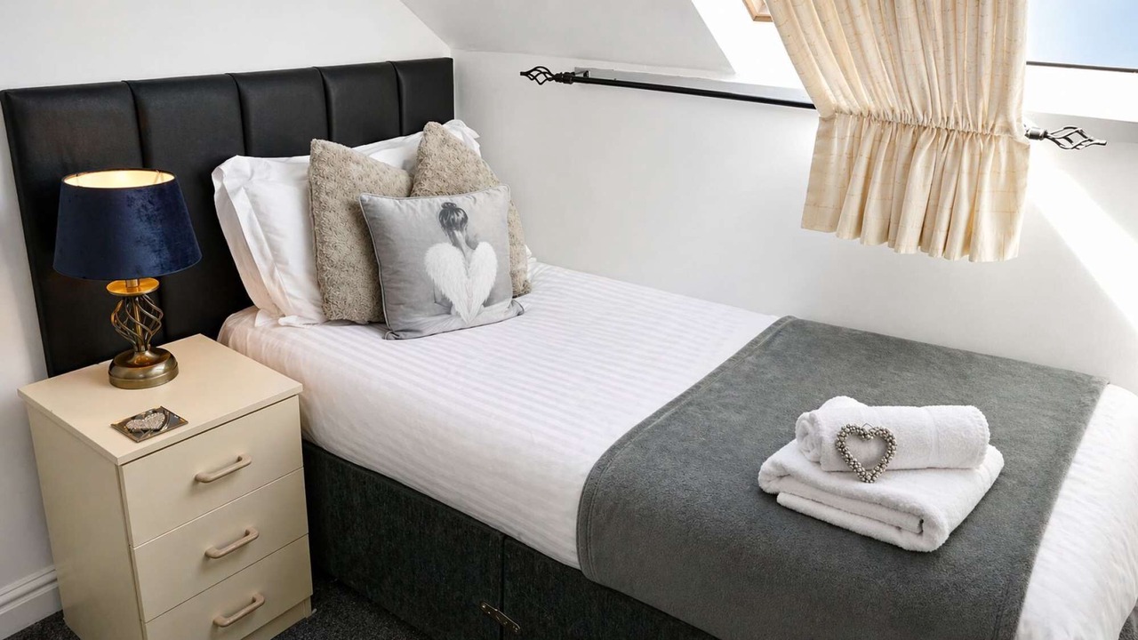 Photo of Bedroom in Saintbury