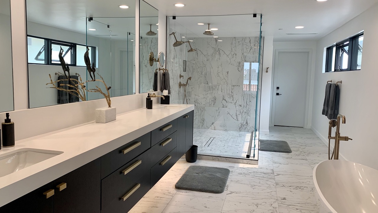 Photo of Bathroom in Hollywood Beach