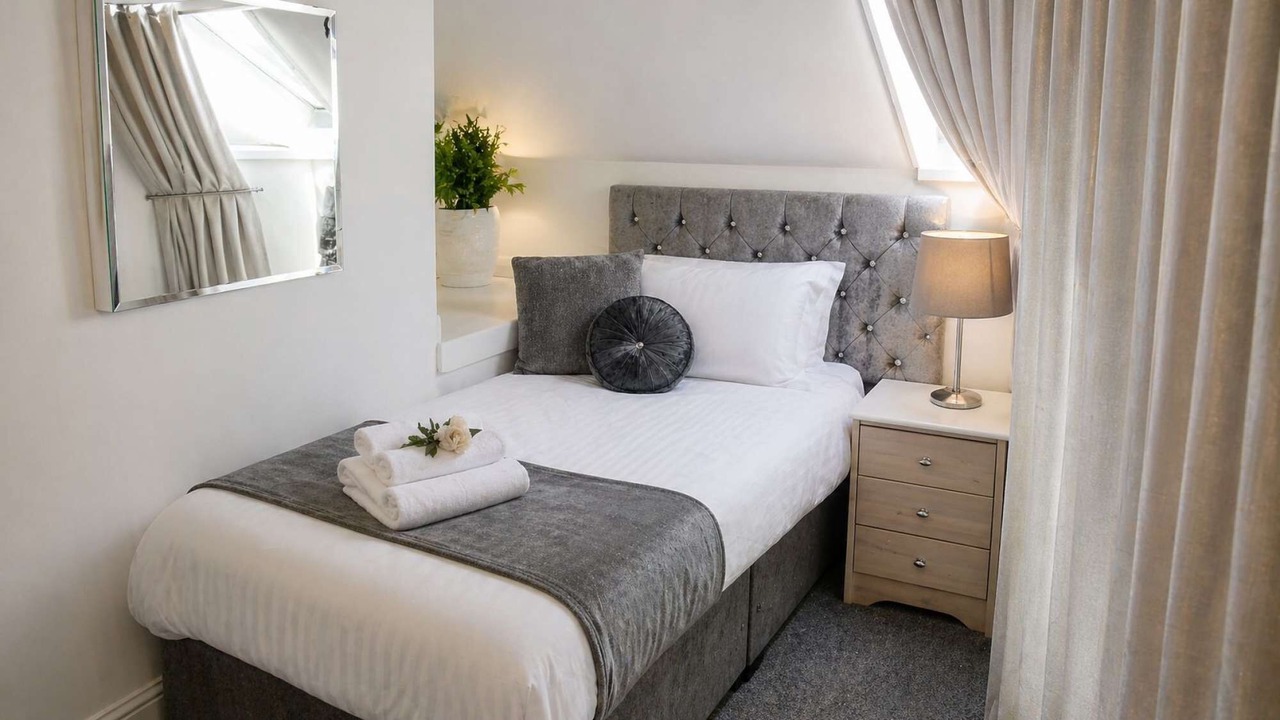 Photo of Bedroom in Saintbury