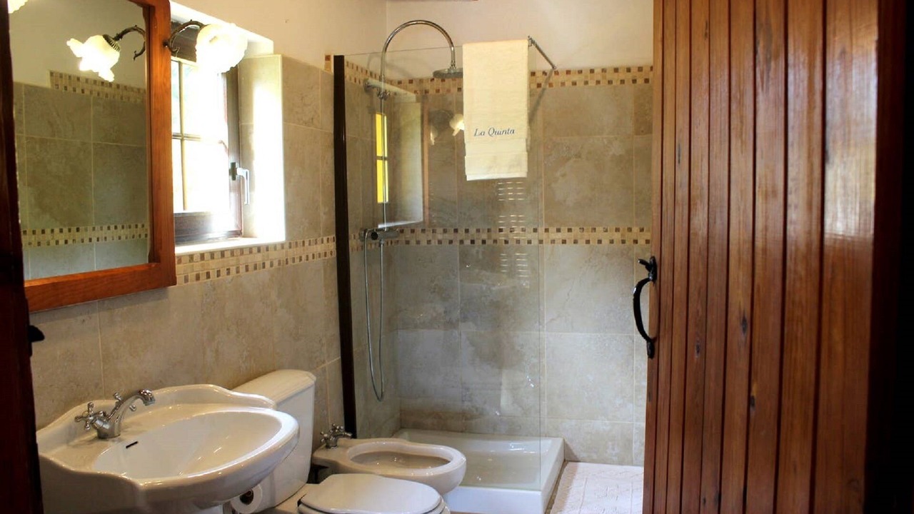 Photo of Bathroom in Apra