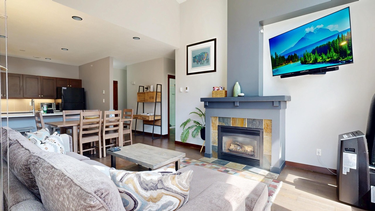 Photo of Livingroom in Sun Peaks