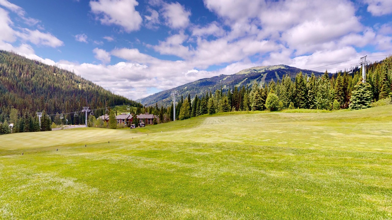 Photo of Others in Sun Peaks