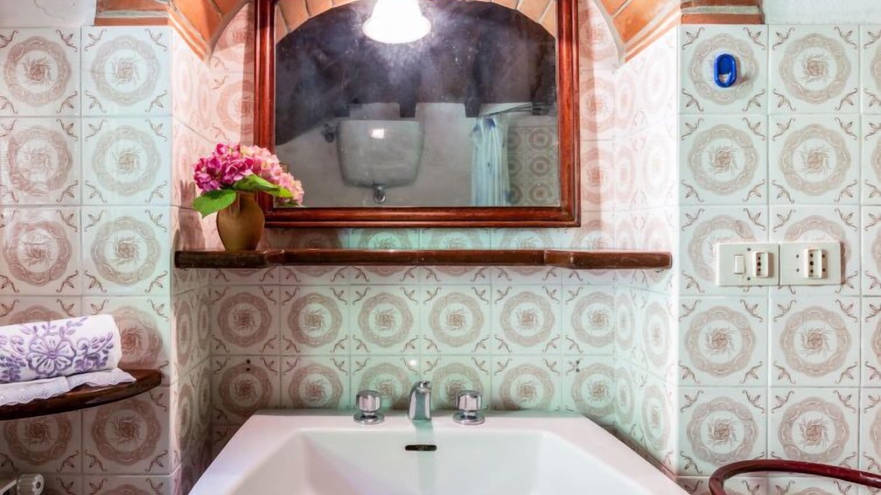 Photo of Bathroom in Molezzano