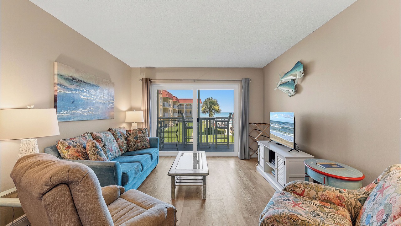 Photo of Livingroom in Point East