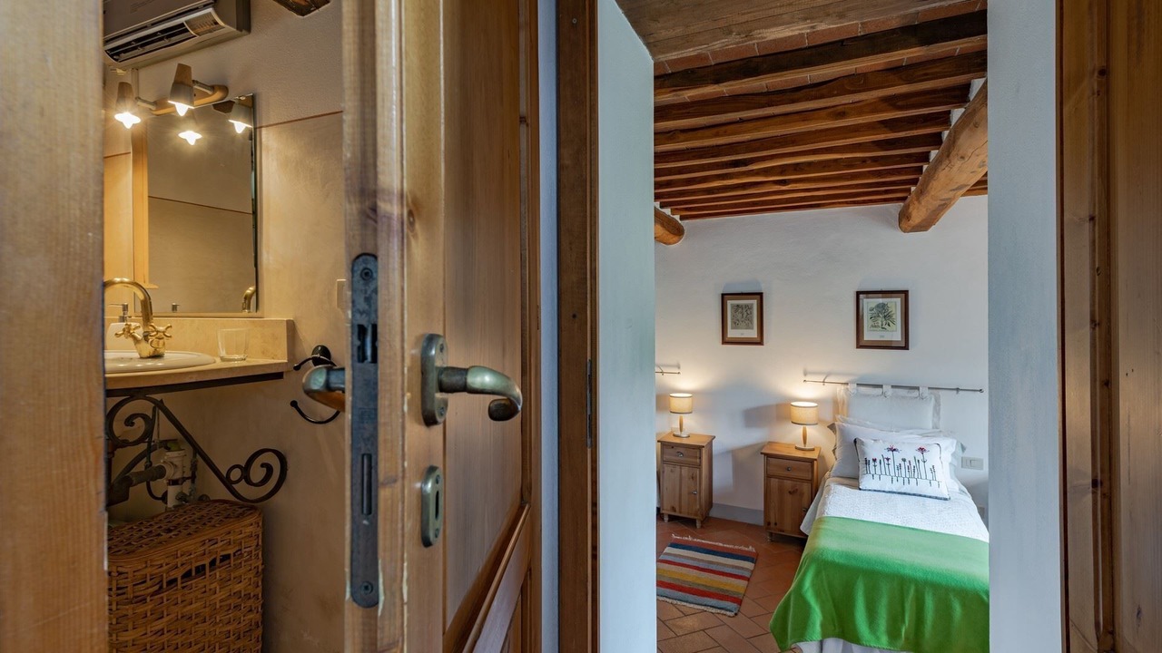 Photo of Bathroom in Gaiole in Chianti