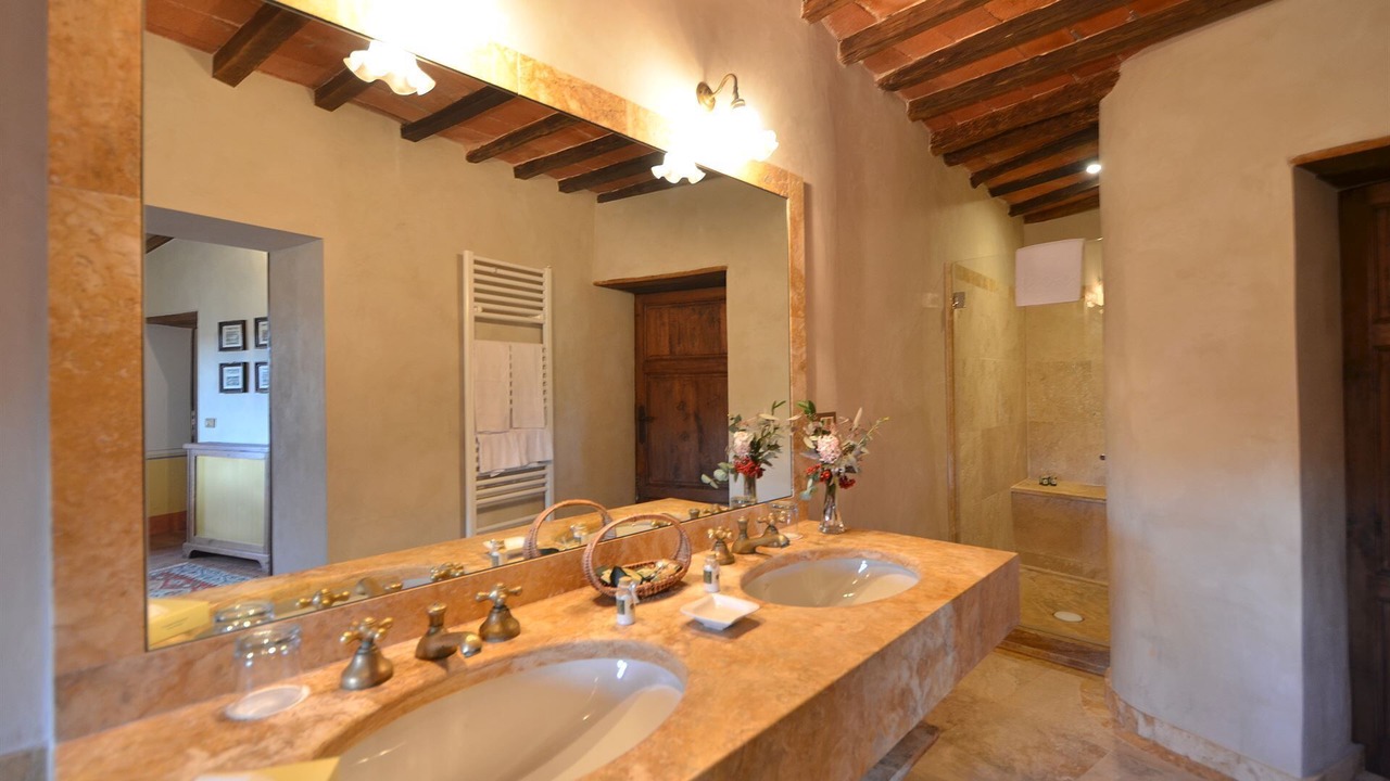 Photo of Bathroom in Vertine