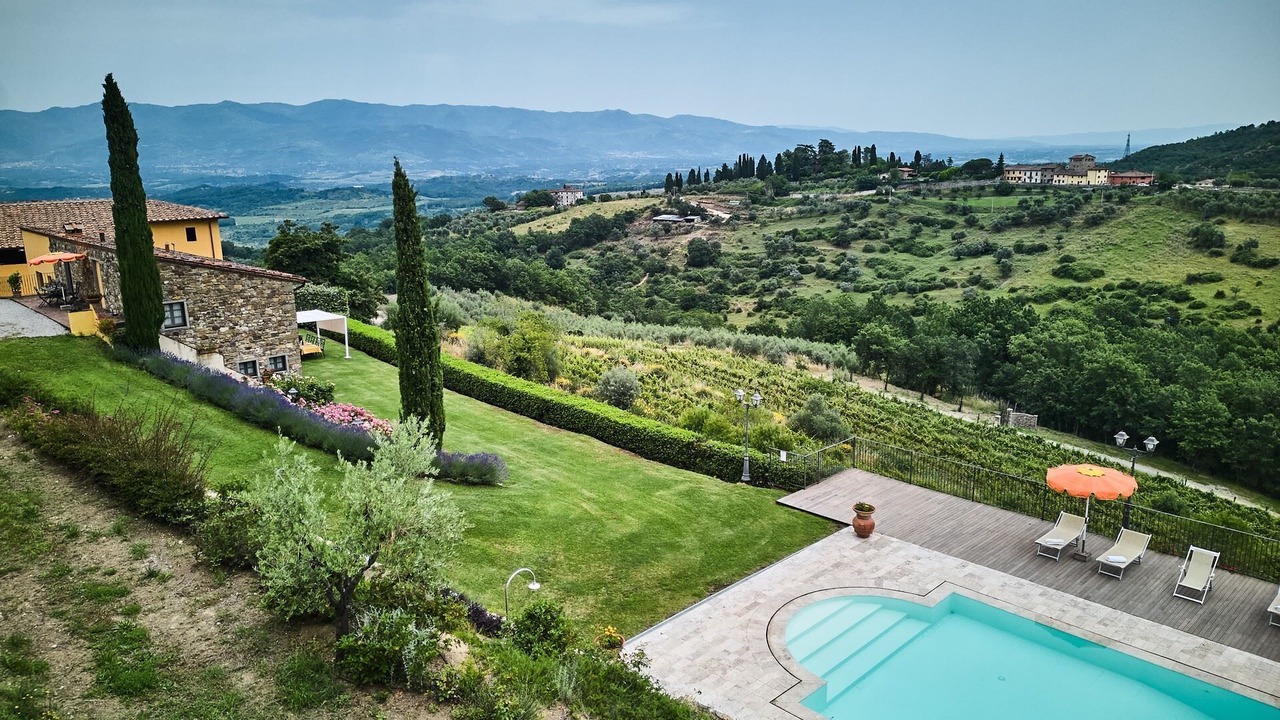 Photo of Outdoor in Neri
