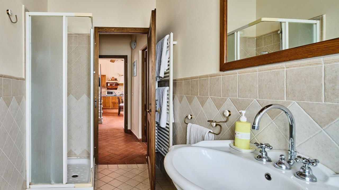 Photo of Bathroom in Neri