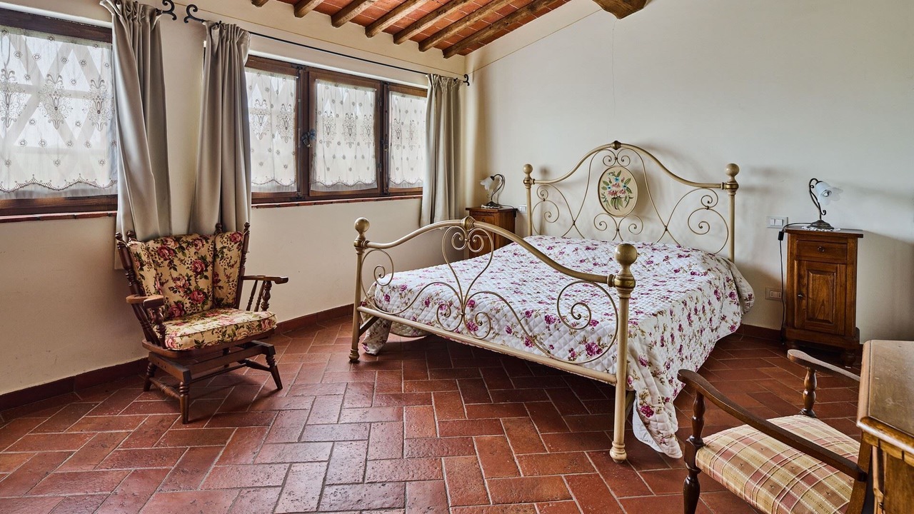 Photo of Bedroom in Neri