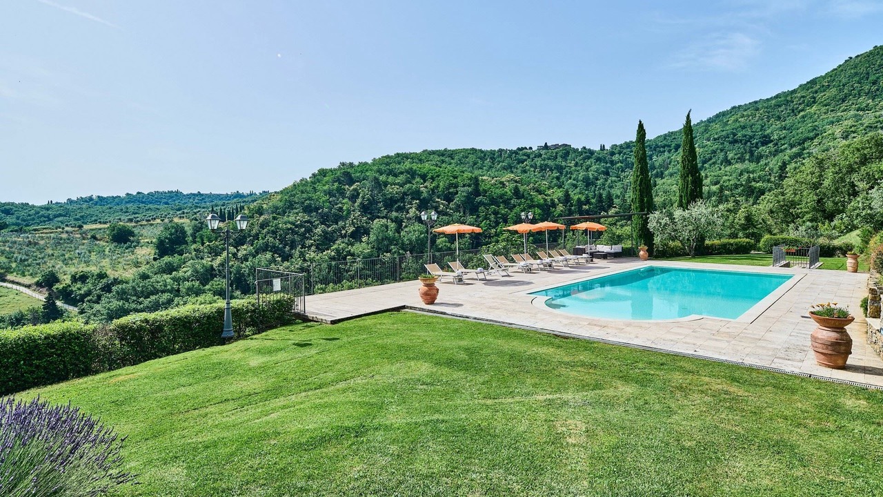 Photo of Outdoor in Neri