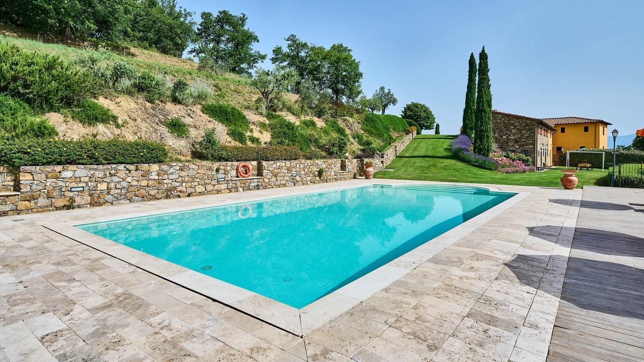 Photo of Outdoor in Neri