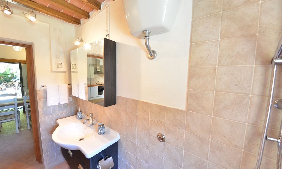 Photo of Bathroom in Gaiole in Chianti