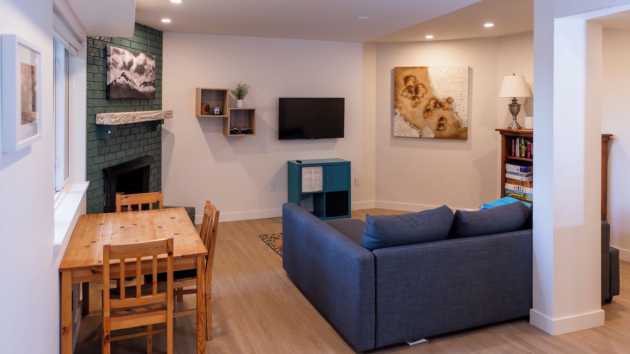 Photo of Livingroom in Upper Lonsdale