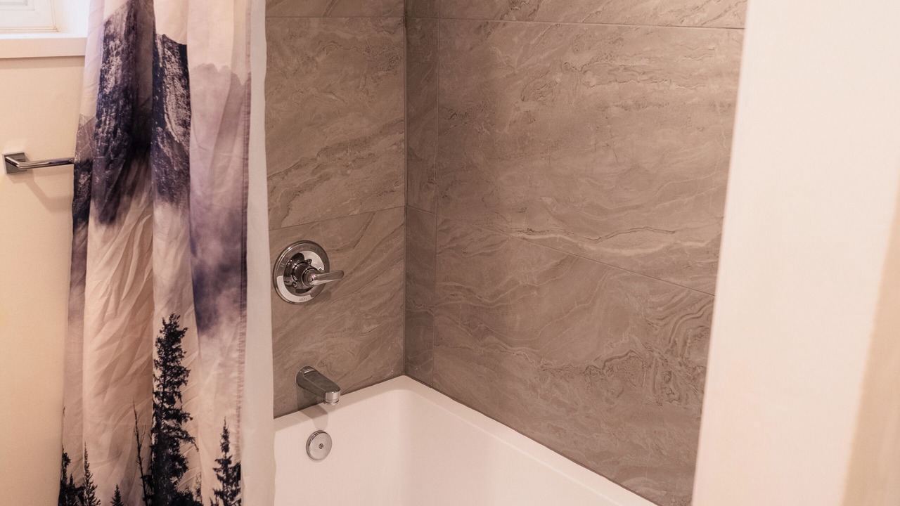 Photo of Bathroom in Upper Lonsdale