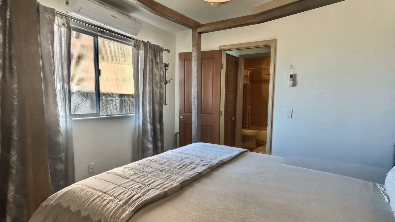 Photo of Bedroom in Ocean Beach