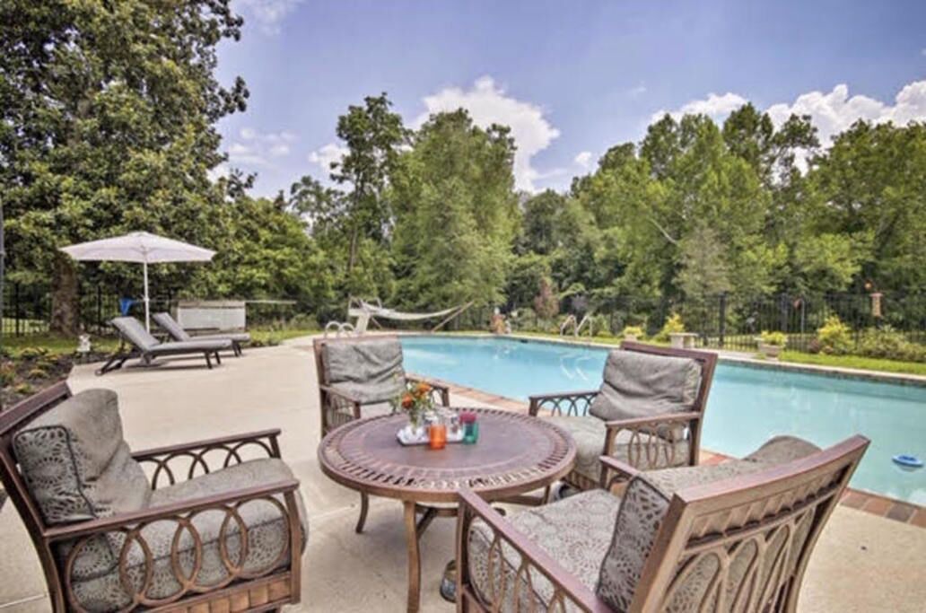 Photo of Outdoor in Potomac