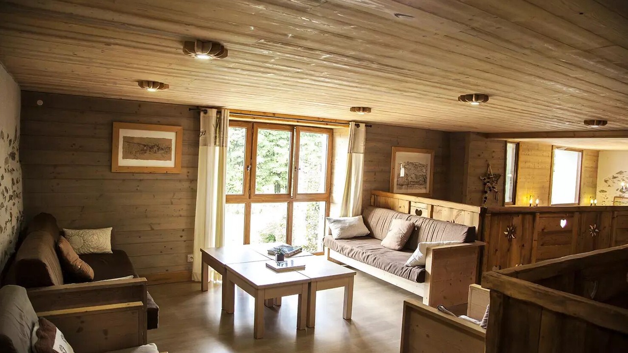 Photo of Livingroom in Mercury