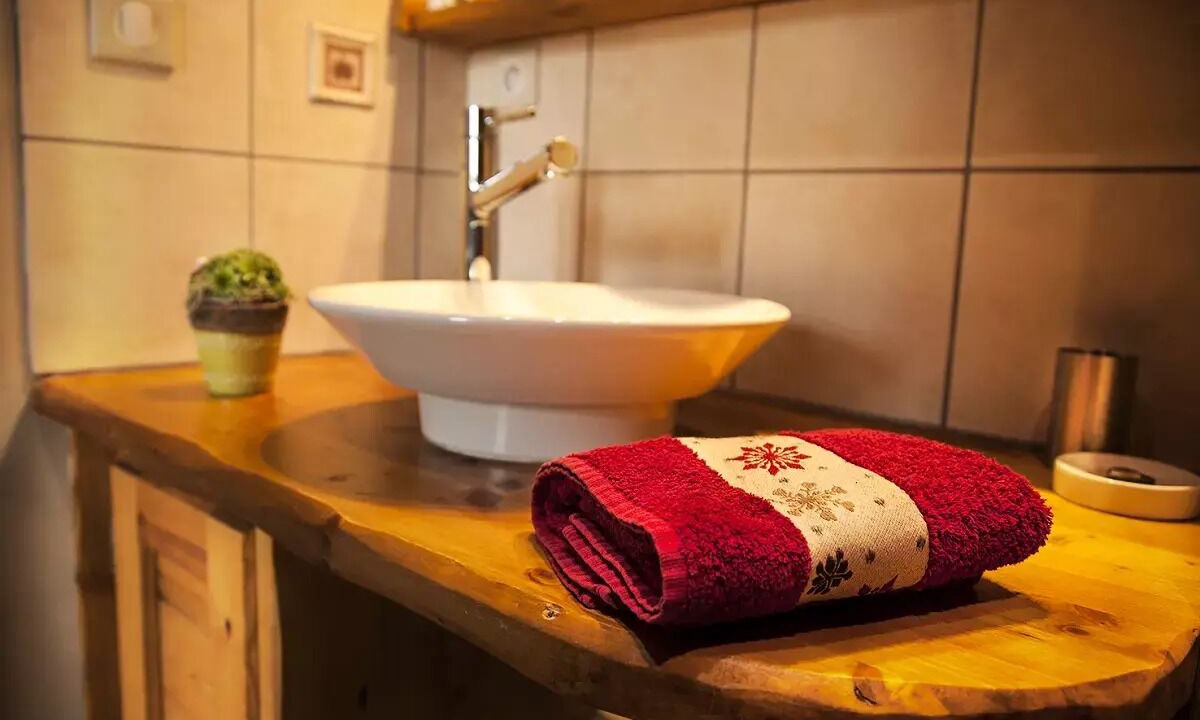 Photo of Bathroom in Mercury
