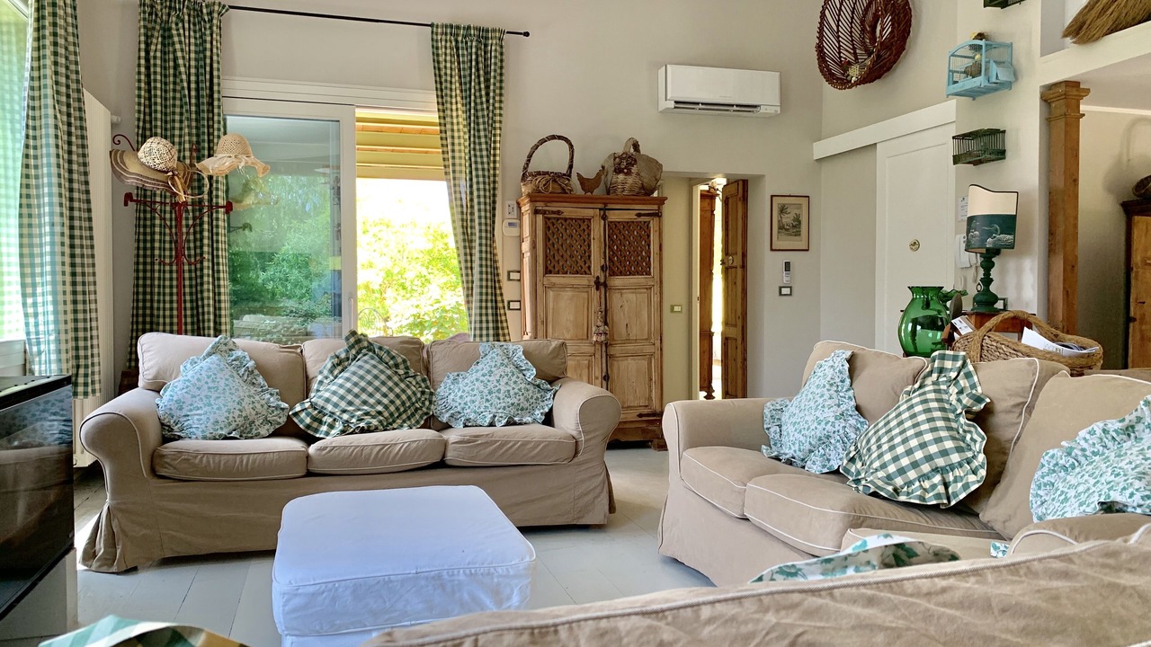 Photo of Livingroom in Borgo Montone